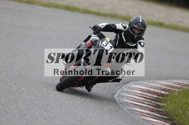 /Archiv-2024/14 25.04.2024 TZ Motorsport Training ADR/Gruppe gelb/31